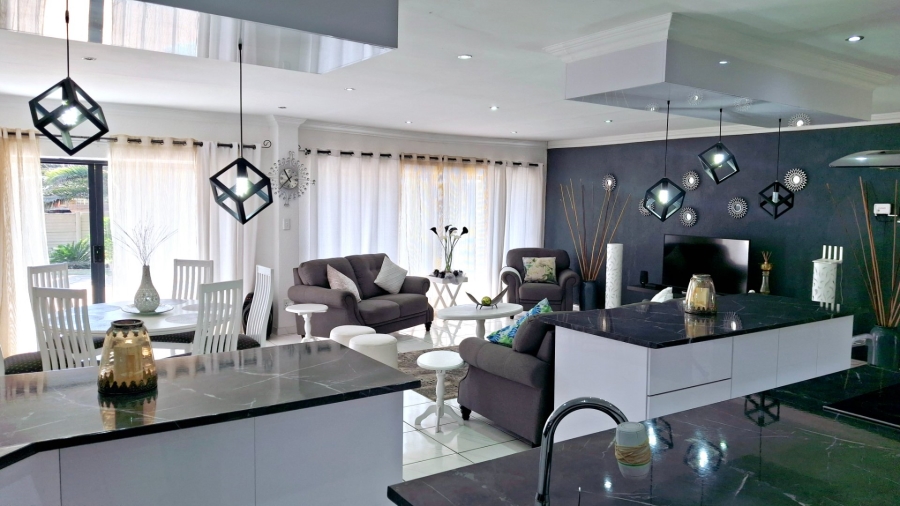 4 Bedroom Property for Sale in Roodia Free State